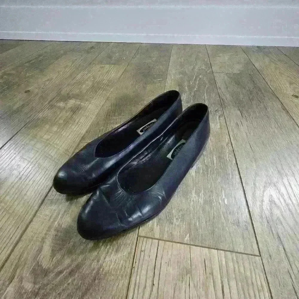 ROCKPORT womens navy  shoes size 9